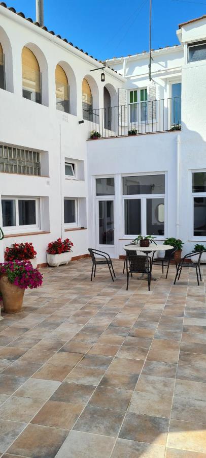 Can Mateuet - House Rental By Season Льягостера Экстерьер фото
