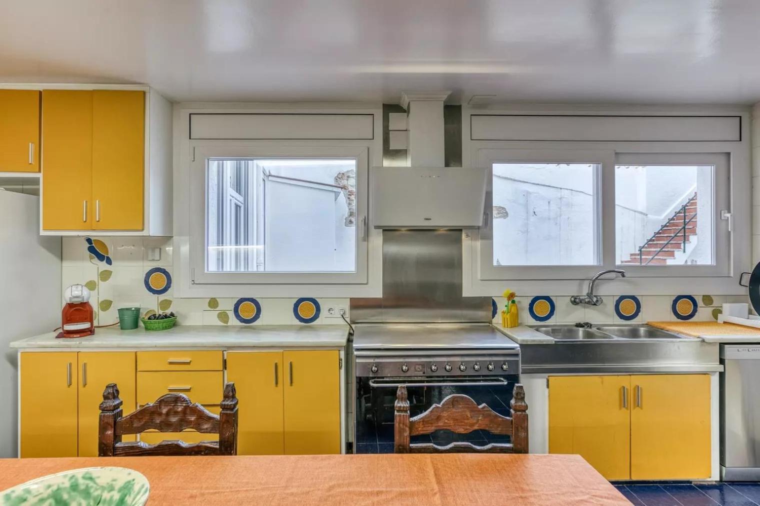 Can Mateuet - House Rental By Season Льягостера Экстерьер фото